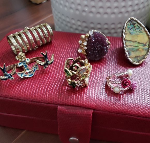 Rings- Lot or 6 size 6/7 - Picture 3 of 10